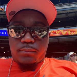 Meet your Posher, Raynard